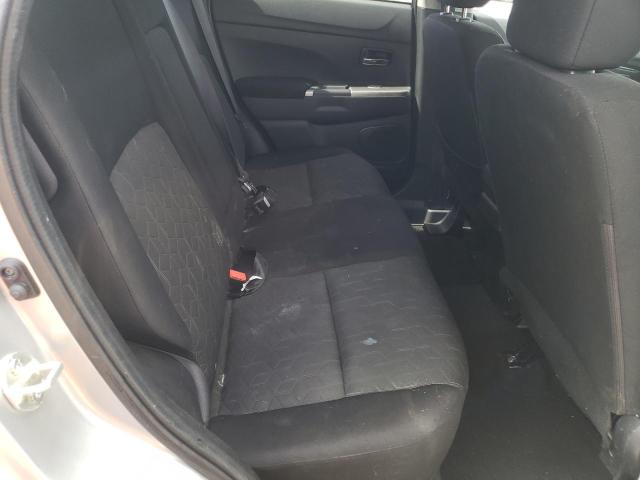 JA4AR3AU8LU021411 - 2020 MITSUBISHI OUTLANDER ES Gümüş foto 10