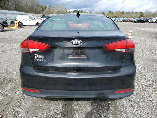 3KPFK4A72HE081240 - 2017 KIA FORTE LX BLACK photo 6