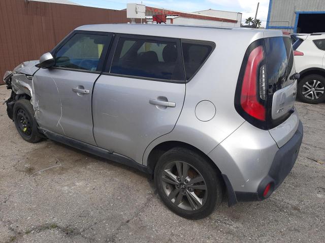 KNDJP3A55F7754748 - 2015 KIA SOUL + SILVER photo 2