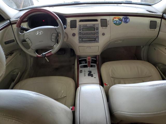 KMHFC46F68A275832 - 2008 HYUNDAI AZERA SE WHITE photo 8