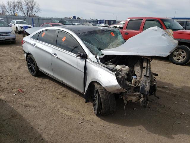 5NPEC4AC3CH455980 - 2012 HYUNDAI SONATA SE SILVER photo 4