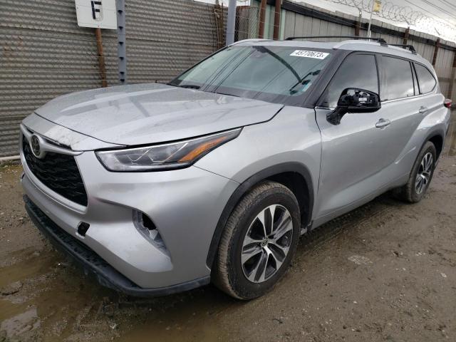 5TDHZRAH5NS546802 - 2022 TOYOTA HIGHLANDER XLE SILVER photo 1