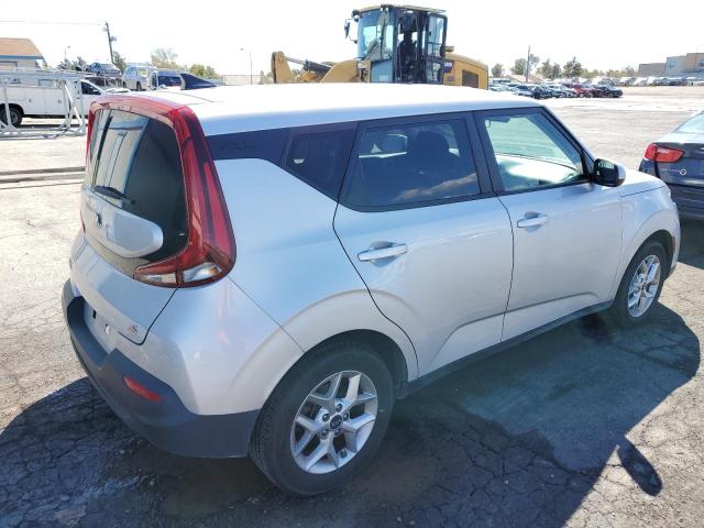 KNDJ23AU6L7721341 - 2020 KIA SOUL LX SILVER photo 3