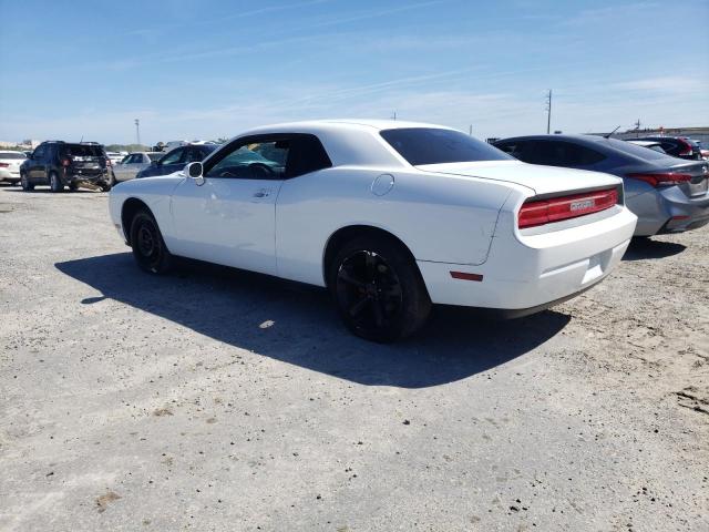 2B3CJ4DV8AH322620 - 2010 DODGE CHALLENGER SE WHITE photo 2