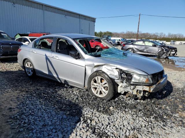 1HGCP2F4XAA074229 - 2010 HONDA ACCORD LXP SILVER photo 4