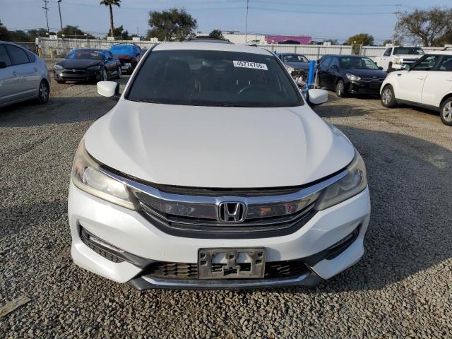 1HGCR2F53GA174782 - 2016 HONDA ACCORD SPORT WHITE photo 5
