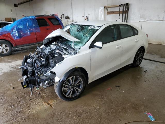 3KPF24AD0PE600502 - 2023 KIA FORTE LX WHITE photo 1