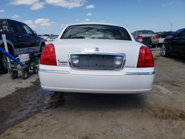 2LNBL8CV9BX761390 - 2011 LINCOLN TOWN CAR SIGNATURE LIMITED WHITE photo 6