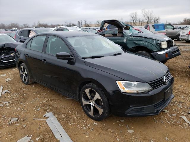 3VW2K7AJ2DM294746 - 2013 VOLKSWAGEN JETTA BASE أسود صورة 4