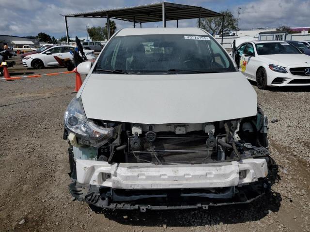 JTDZN3EU7FJ028709 - 2015 TOYOTA PRIUS V WHITE photo 5