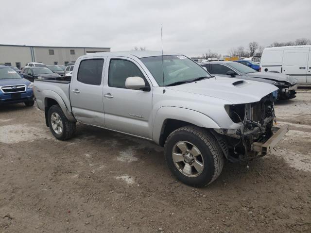 5TEJU62N67Z459063 - 2007 TOYOTA TACOMA DOUBLE CAB PRERUNNER SILVER photo 4