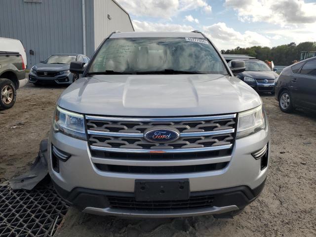 1FM5K7D86JGA52388 - 2018 FORD EXPLORER XLT SILVER photo 5