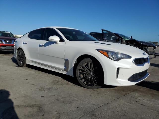 KNAE15LA2K6048262 - 2019 KIA STINGER WHITE photo 4