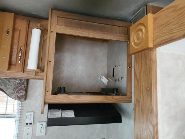 4YDF293204A216434 - 2004 KEYSTONE SPRINTER WHITE photo 10