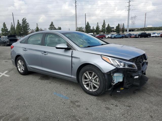 5NPE24AF4HH574173 - 2017 HYUNDAI SONATA SE SILVER photo 4