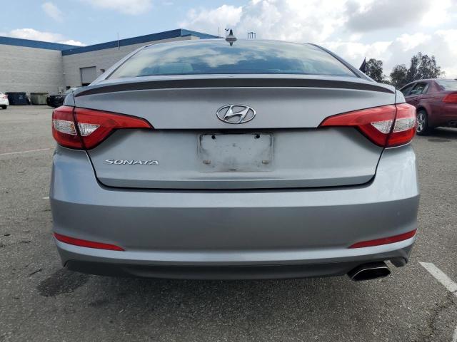 5NPE24AF4HH574173 - 2017 HYUNDAI SONATA SE SILVER photo 6