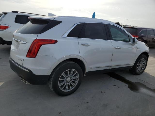 1GYKNBRSXHZ135238 - 2017 CADILLAC XT5 LUXURY WHITE photo 3