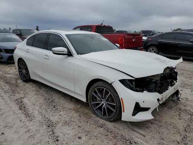 WBA5R1C54KAK11429 - 2019 BMW 330I WHITE photo 4