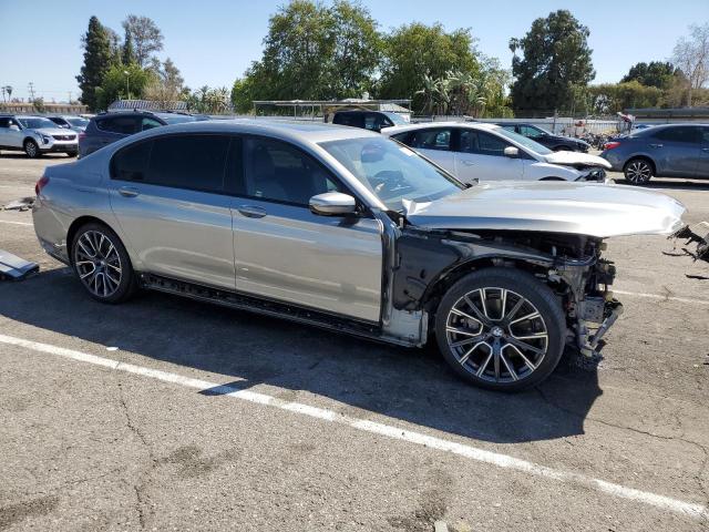 WBA7T2C07LGL17389 - 2020 BMW 740 I GRAY photo 4