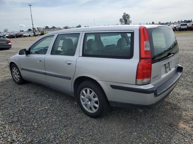 YV1SW61R322222900 - 2002 VOLVO V70 SILVER photo 2