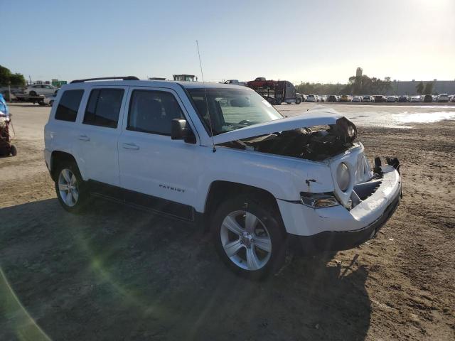 1C4NJPFAXED650353 - 2014 JEEP PATRIOT LATITUDE WHITE photo 4