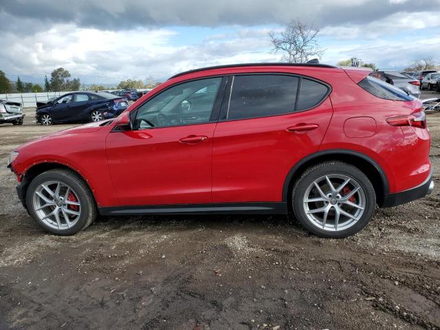 ZASFAKPN2J7B91831 - 2018 ALFA ROMEO STELVIO SPORT أحمر صورة 2