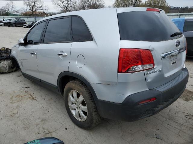 5XYKT4A13CG233125 - 2012 KIA SORENTO BASE SILVER photo 2