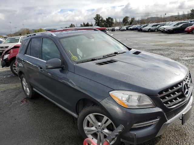 4JGDA5HB3DA162072 - 2013 MERCEDES-BENZ ML 350 4MATIC GRAY photo 4