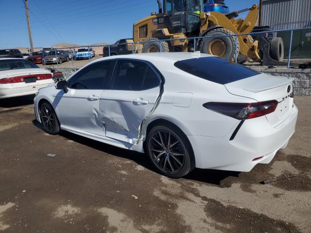 4T1S11AK8PU163618 - 2023 TOYOTA CAMRY SE NIGHT SHADE WHITE photo 2