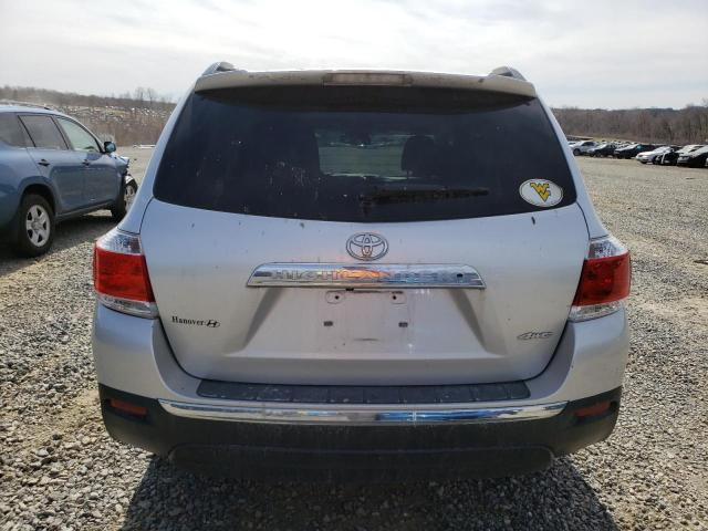 5TDBK3EH5DS202628 - 2013 TOYOTA HIGHLANDER BASE SILVER photo 6