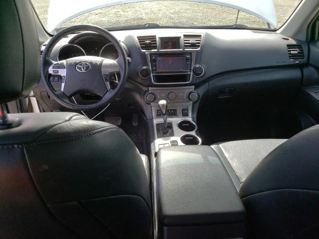 5TDBK3EH5DS202628 - 2013 TOYOTA HIGHLANDER BASE Күміс фото 8