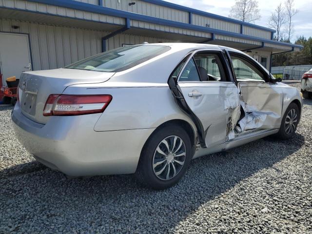 4T1BF3EK0BU667354 - 2011 TOYOTA CAMRY BASE SILVER photo 3