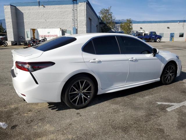 4T1T11AKXPU725507 - 2023 TOYOTA CAMRY SE NIGHT SHADE WHITE photo 3