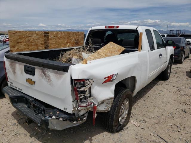 1GCRKSE32BZ213403 - 2011 CHEVROLET SILVERADO WHITE photo 4