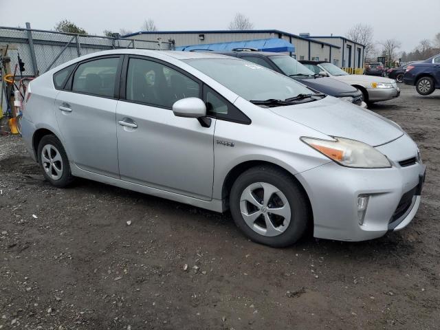 JTDKN3DU0D1646471 - 2013 TOYOTA PRIUS SILVER photo 4