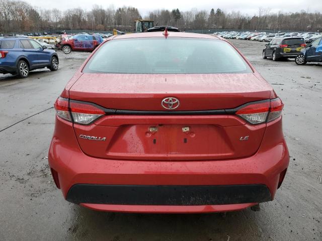 5YFEPMAE6MP178512 - 2021 TOYOTA COROLLA LE RED photo 6