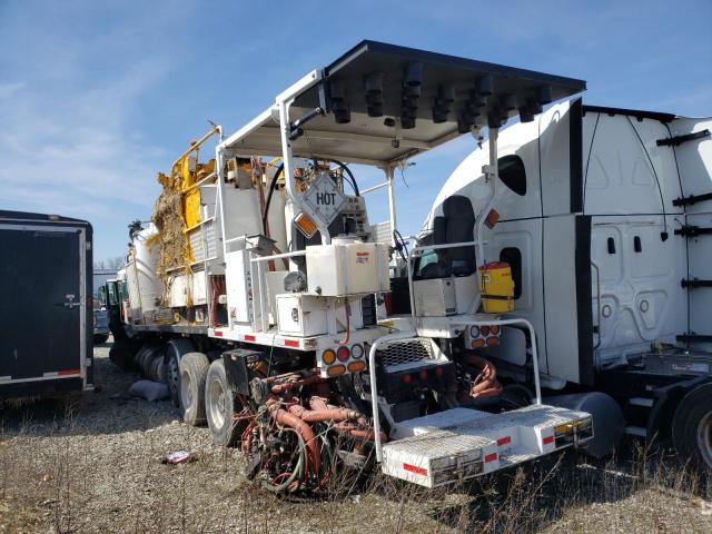 3BPDLKEXXLF109176 - 2020 PETERBILT 520 WHITE photo 3