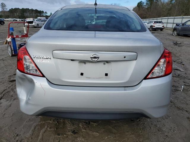 3N1CN7APXKL817164 - 2019 NISSAN VERSA S SILVER photo 6