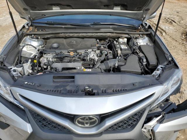 4T1G11AK9LU359759 - 2020 TOYOTA CAMRY SE SILVER photo 11