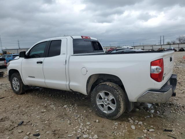 5TFUM5F19JX076554 - 2018 TOYOTA TUNDRA DOUBLE CAB SR/SR5 WHITE photo 2