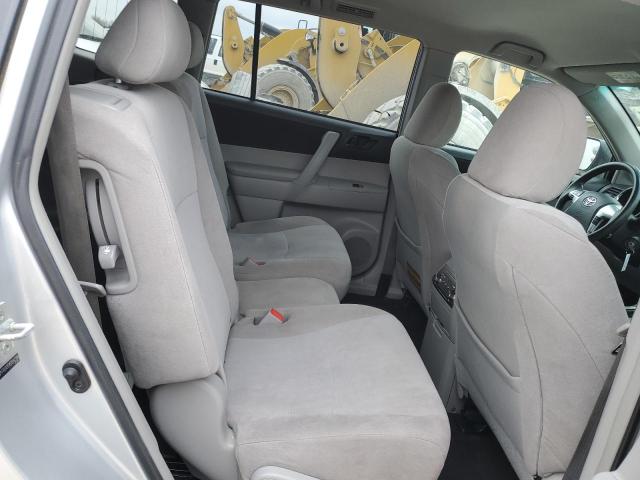 5TDZA3EH5DS042106 - 2013 TOYOTA HIGHLANDER BASE Gris photo 11