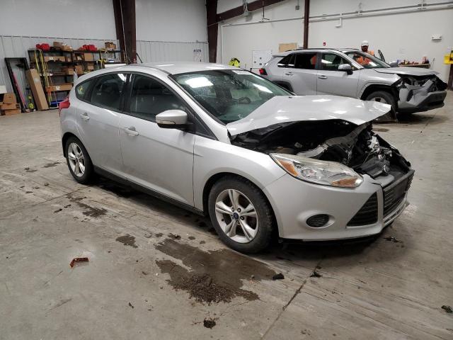 1FADP3K22DL325613 - 2013 FORD FOCUS SE SILVER photo 4