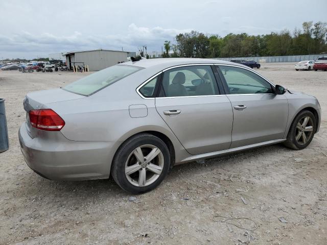 1VWBH7A35CC034664 - 2012 VOLKSWAGEN PASSAT SE SILVER photo 3