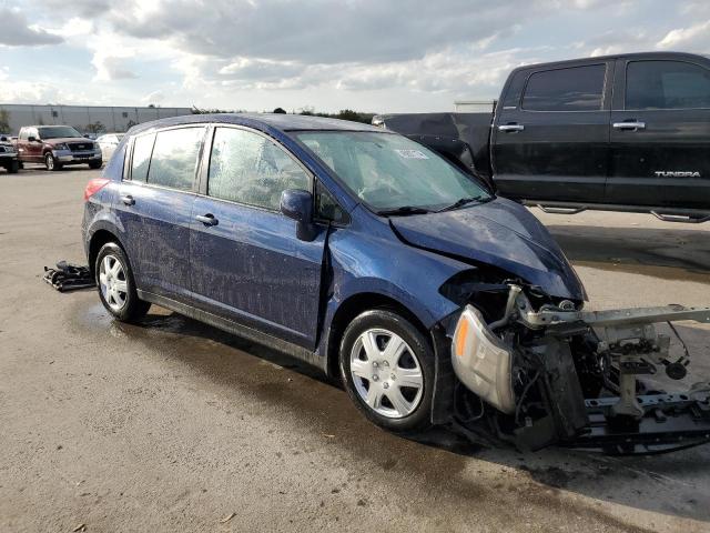 3N1BC13E78L352300 - 2008 NISSAN VERSA S BLUE photo 4