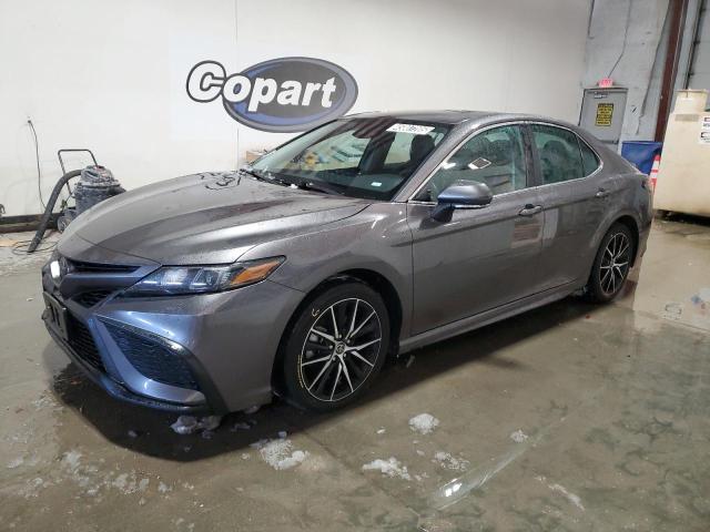 4T1G11AK8PU809181 - 2023 TOYOTA CAMRY SE NIGHT SHADE GRAY photo 1