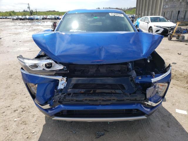 JA4AT5AA6JZ070464 - 2018 MITSUBISHI ECLIPSE CR SE BLUE photo 5