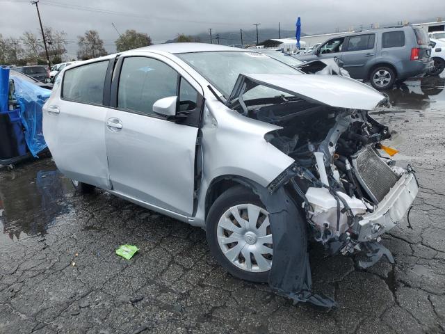 VNKKTUD34FA047277 - 2015 TOYOTA YARIS SILVER photo 4