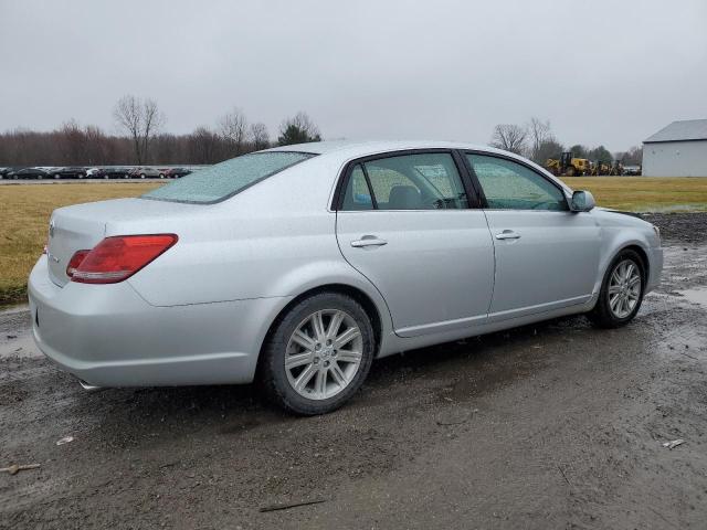 4T1BK36B28U292781 - 2008 TOYOTA AVALON XL SILVER photo 3