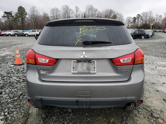 4A4AP3AU3FE003594 - 2015 MITSUBISHI OUTLANDER ES GRAY photo 6