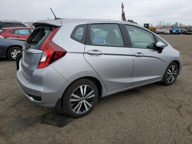 3HGGK5G86JM734935 - 2018 HONDA FIT EX SILVER photo 3